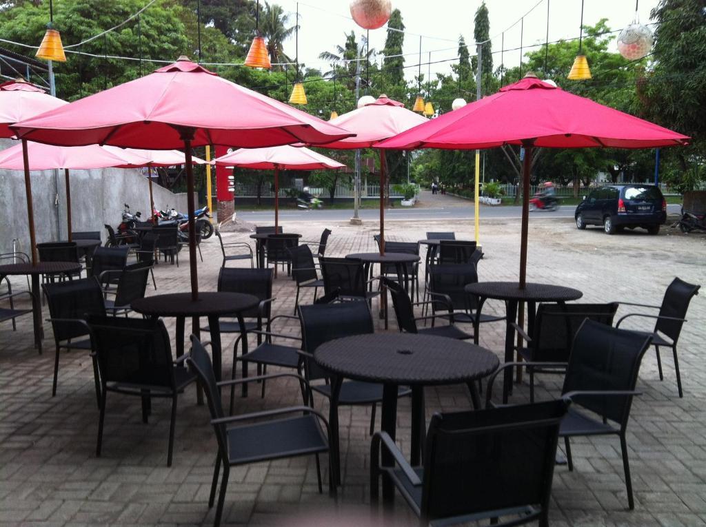 Hotel Paramount Biringkanya Exterior foto